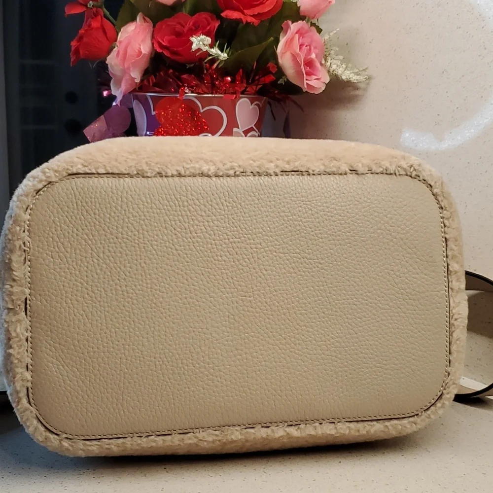 KATE SPADE Fluffy crossbody bucket bag